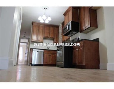 Roxbury 2 Bed 2 Bath BOSTON Boston - $2,495 No Fee