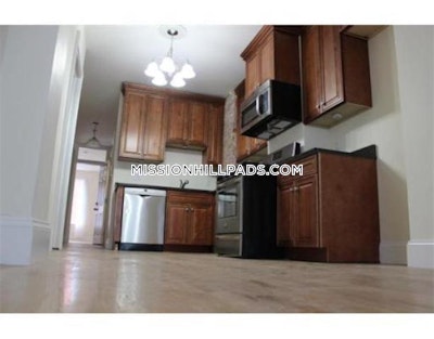 Roxbury 2 Bed 2 Bath BOSTON Boston - $2,495 No Fee