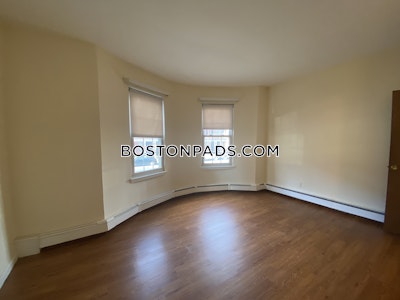 Mission Hill Great 1 bed 1 bath available NOW on South Huntington Ave in Boston!  Boston - $2,500 No Fee