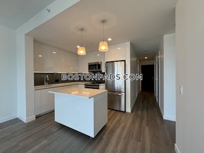 West End 1 Bed 1 Bath + Den Boston - $7,390