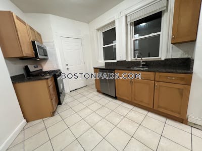 Roxbury 3 Beds 1 Bath Boston - $3,600 No Fee