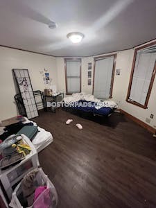 Mission Hill 5 Beds 2 Baths Boston - $5,500 No Fee