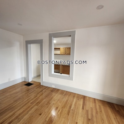 Roslindale 2 Beds 1 Bath Boston - $2,575