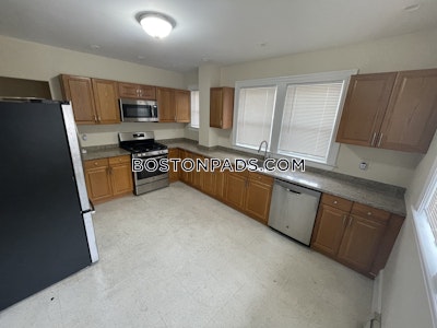 Dorchester 3 Beds 1 Bath Boston - $3,500 No Fee