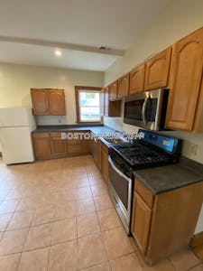 Roxbury 3 Beds 2 Baths Boston - $4,650 50% Fee