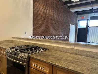 North End 2 Beds 2 Baths Boston - $4,500 No Fee