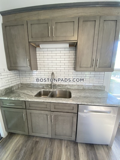Wakefield 1 Bed 1 Bath - $2,200 No Fee