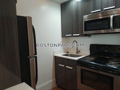 Back Bay 1 Bed 1 Bath Boston - $3,400