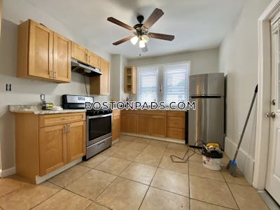 Cambridge 3 Beds 1 Bath  North Cambridge - $3,600 No Fee