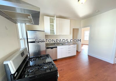 Dorchester 4 Bed, 1 Bath Unit Boston - $2,925 No Fee