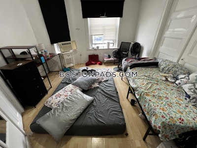 Roxbury 3 Bed 1 Bath BOSTON Boston - $3,600 No Fee