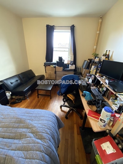 Northeastern/symphony 2 Bed, 1 Bath Unit Boston - $4,350 No Fee