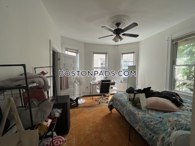 Mission Hill 5 Beds 2 Baths Boston - $8,500 No Fee