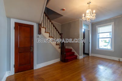 Brighton 5 Bed 2.5 Bath BOSTON Boston - $4,400 No Fee