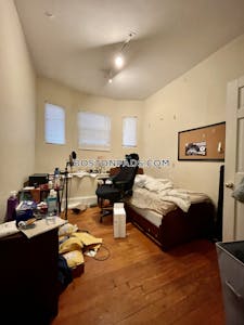 Brookline Apartment for rent 3 Bedrooms 1 Bath  Boston University - $4,200 No Fee