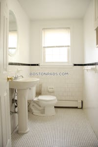 Woburn Apartment for rent 4 Bedrooms 1 Bath - $3,000 No Fee