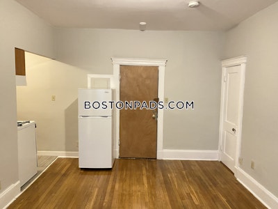 Northeastern/symphony Studio 1 Bath Boston - $2,300 No Fee
