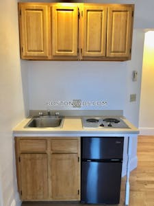 Brookline Apartment for rent Studio 1 Bath  Boston University - $1,995 No Fee