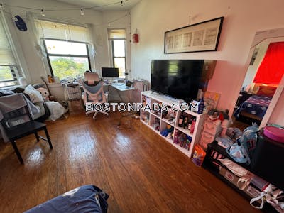 Fort Hill Apartment for rent 4 Bedrooms 2 Baths Boston - $4,500 No Fee