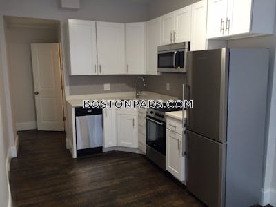 Back Bay 2 Beds 1 Bath Boston - $4,250 No Fee