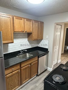 Leominster 2 bedroom 1 baths in Leominster - $1,950 No Fee