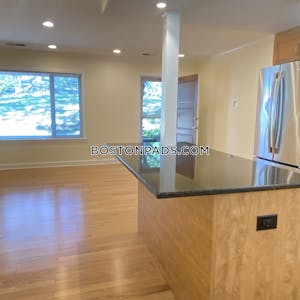Brookline Apartment for rent 2 Bedrooms 1 Bath  Chestnut Hill - $3,645 No Fee