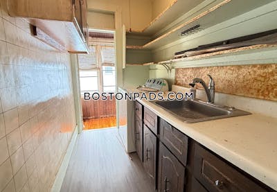 Cambridge 4 bedroom 1 baths in CAMBRIDGE  North Cambridge - $3,800 No Fee