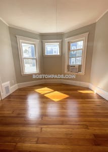 Dorchester/south Boston Border Apartment for rent 3 Bedrooms 1 Bath Boston - $2,800 No Fee