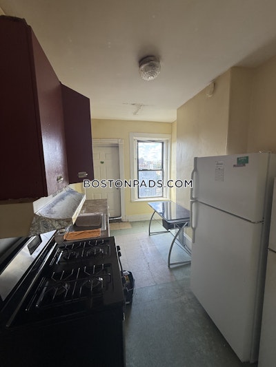 Allston 3 bedroom 1 baths in BOSTON Boston - $3,300 No Fee