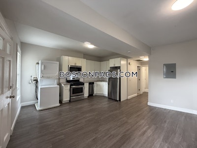 East Boston 1 Bed 1 Bath Boston - $2,150 No Fee