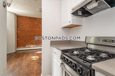 Northeastern/symphony Studio 1 Bath Boston - $1,975 No Fee